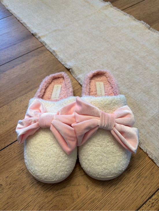 Altar'd State Shoes - Brand New Altar’d State Bow Slippers - size 9/10